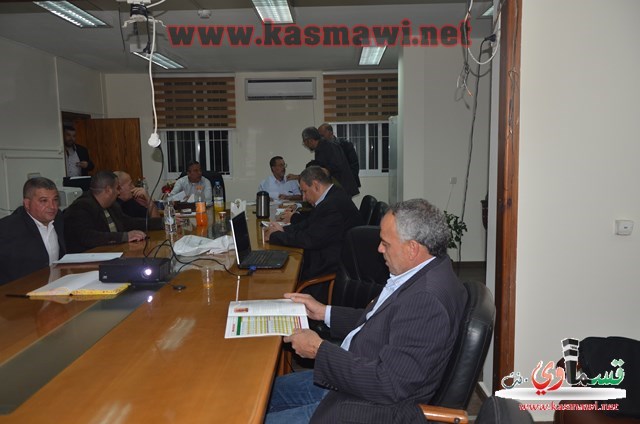 بلدية كفرقاسم تُقر بالأغلبية على ميزانية 2014  باستثناء 3 !!!